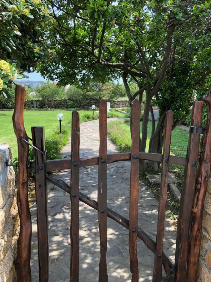 Villa Margherita Cannigione Luaran gambar